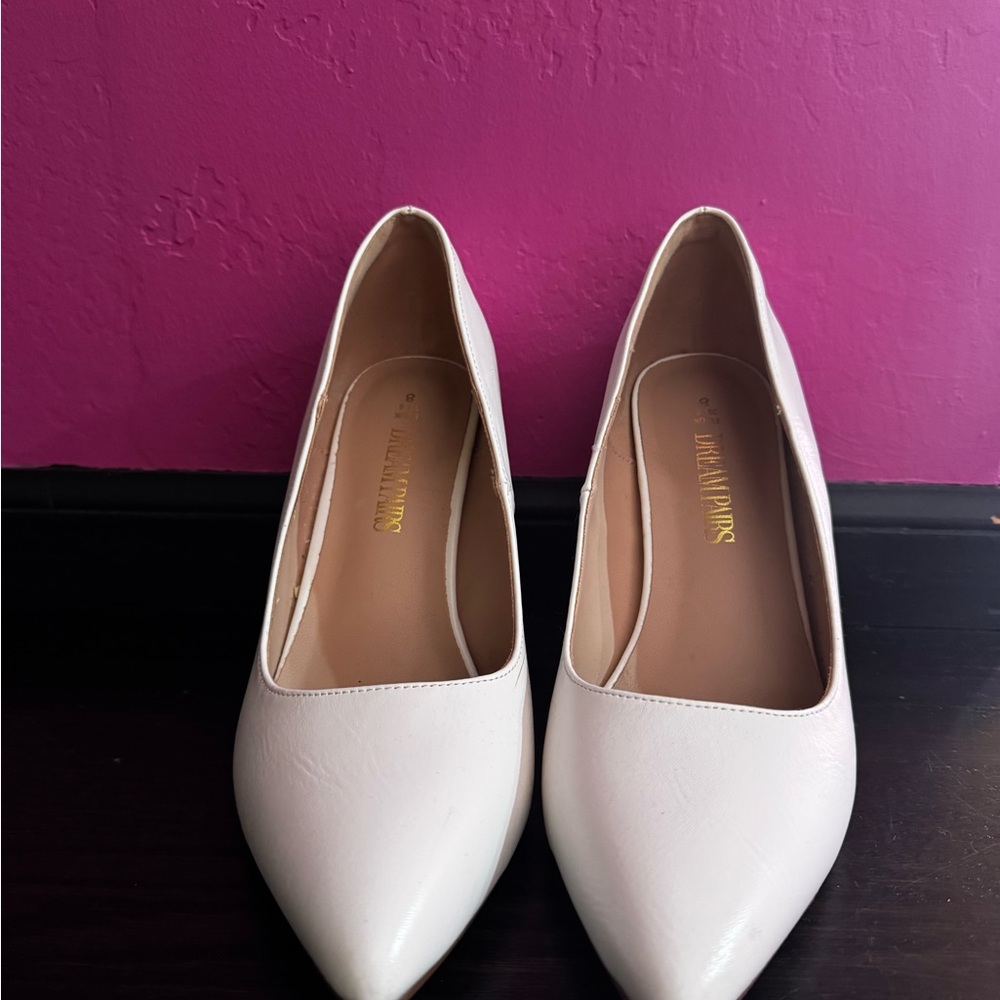 Dream Pairs White Pointed-Toe Stiletto Pump - Picture 4 of 4